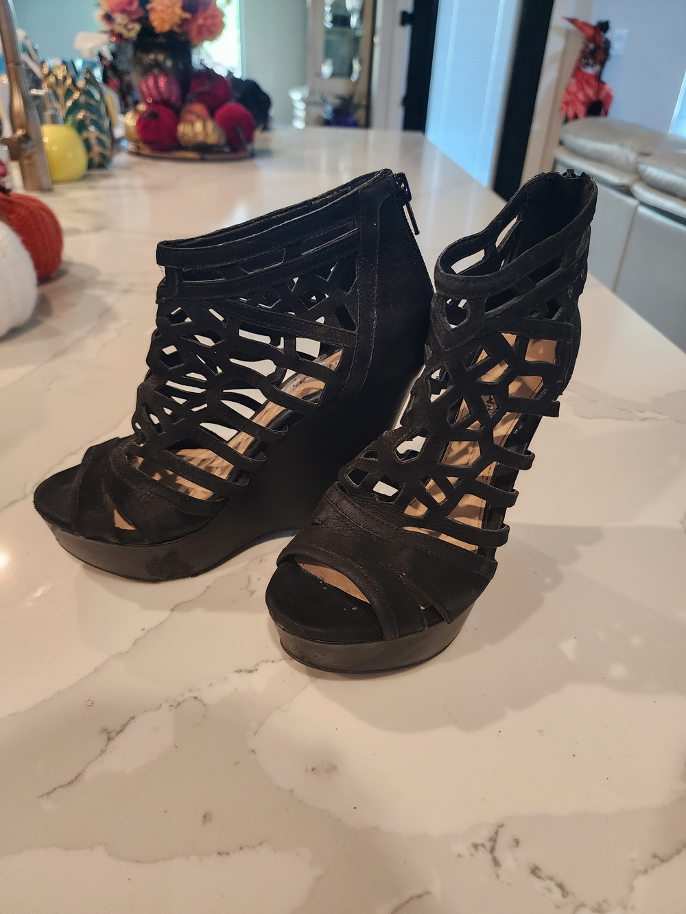 Gianni Bini Black Suede Cutout Cage Platform Heels - Size 6